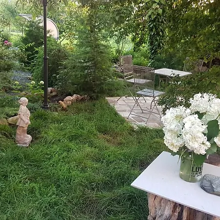 Casa Magnolia Douazeci si Trei August